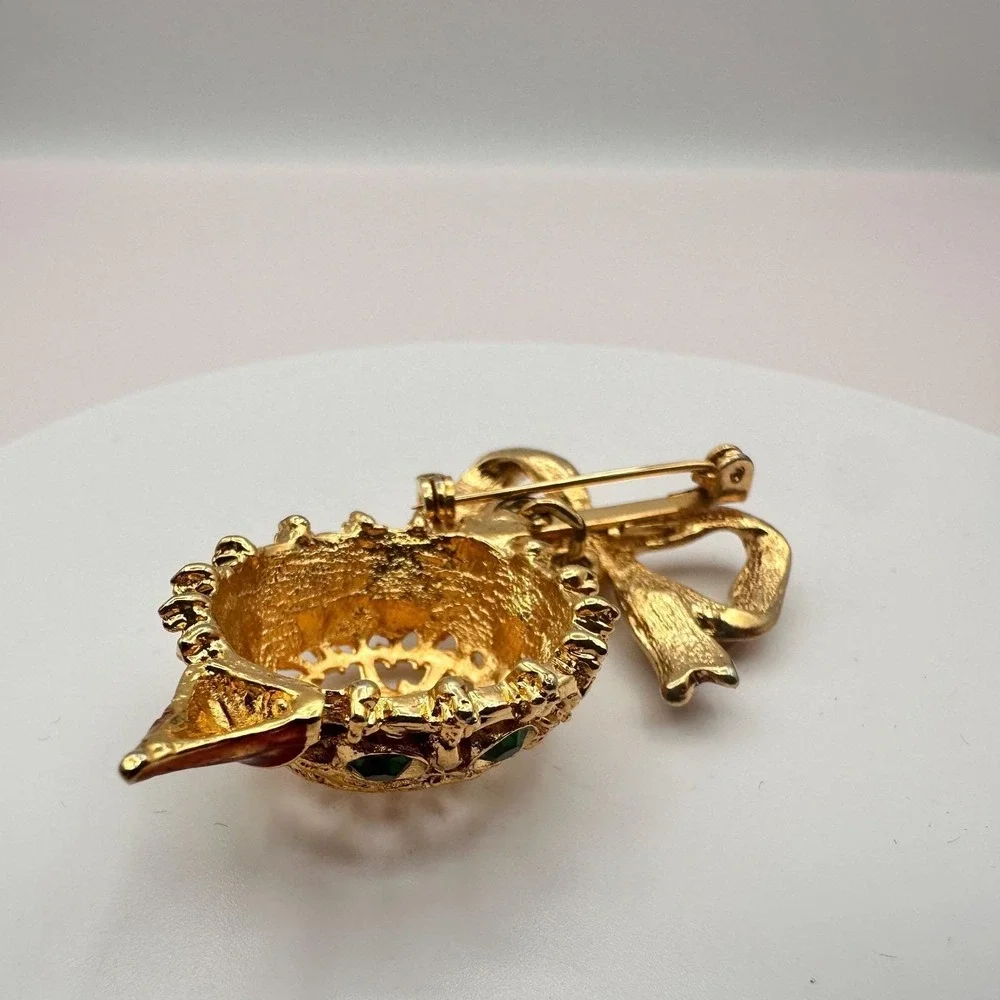 Vintage 90s Gold Tone Rhinestone Bow Ornament Brooch Pin Women's Classic Jewelry